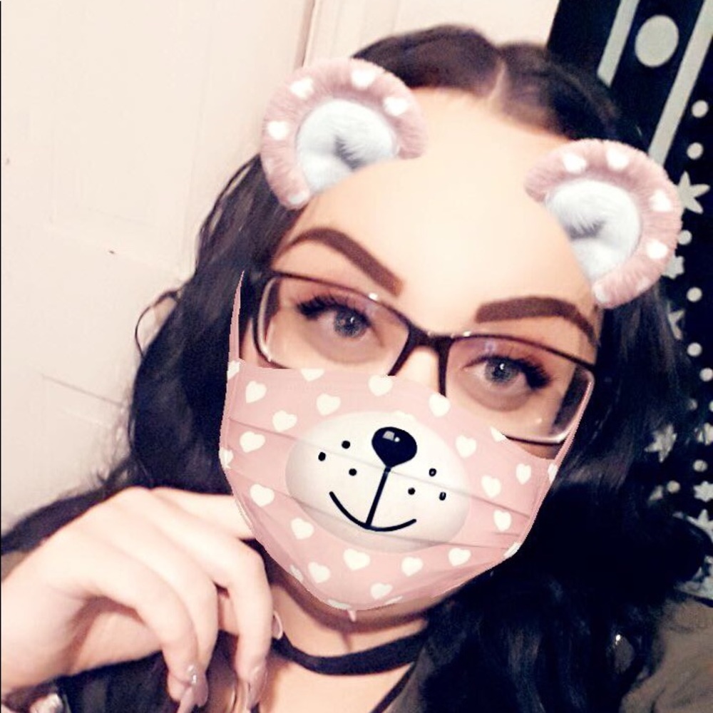 Meet your Posher, Alyssa